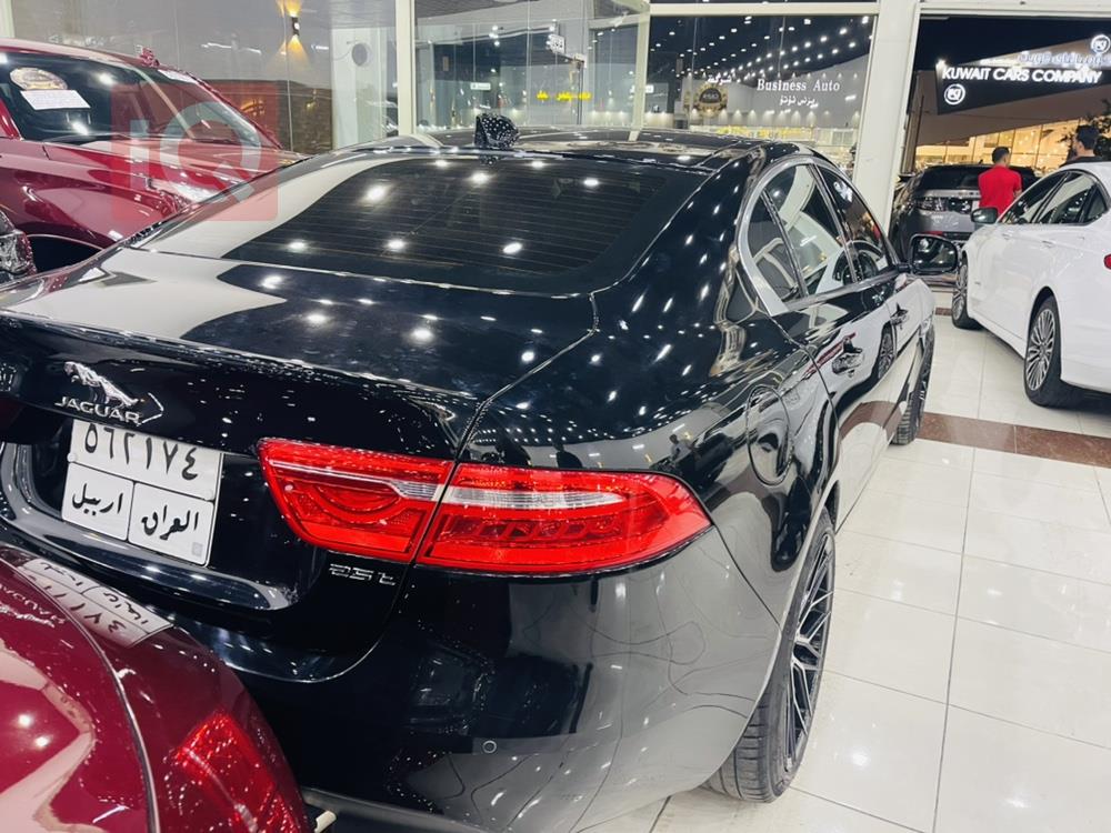 جاگوار XE